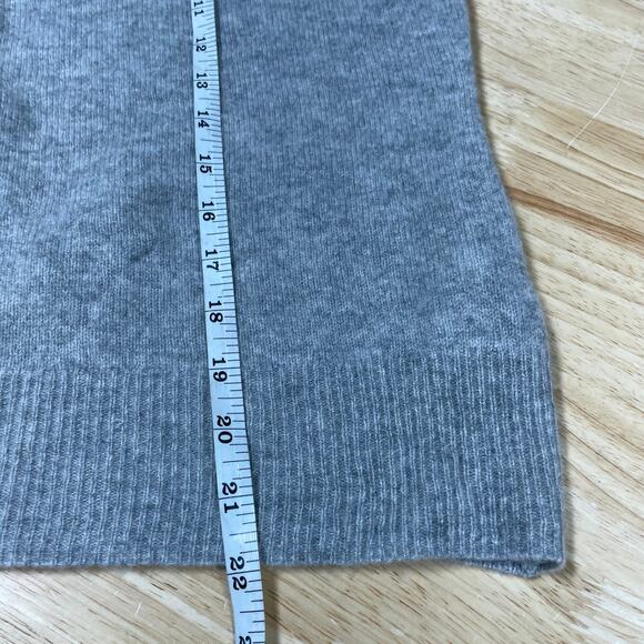 Frame NWT Long Sleeve Scoop Neck Sweater 100% Cashmere Gray Size XL Ruched - Picture 12 of 12